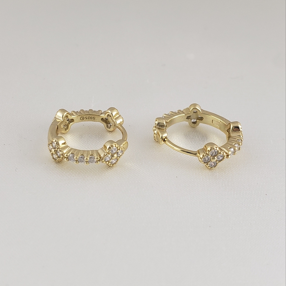 14K Gold Diamond Flower Huggie Hoop Earrings